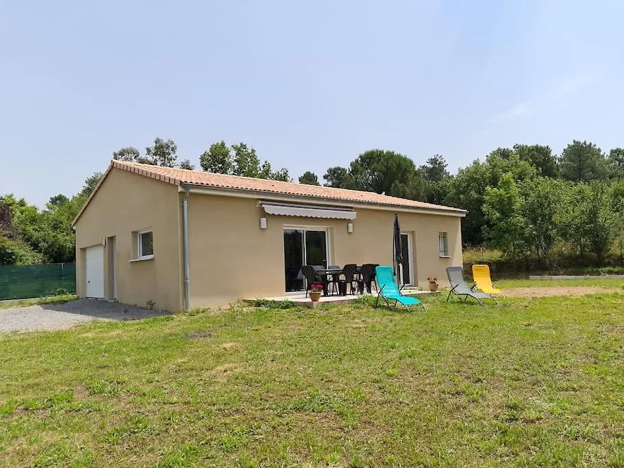 Holiday home Gite A Ailhon - Villa Colibri France